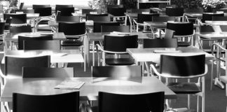 Popularność krzeseł metalowych nadal imponująca