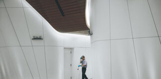 Sprzątanie w wielkich budynkach