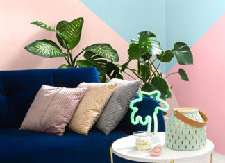 7 modnych dodatków do salonu w wakacyjnym stylu