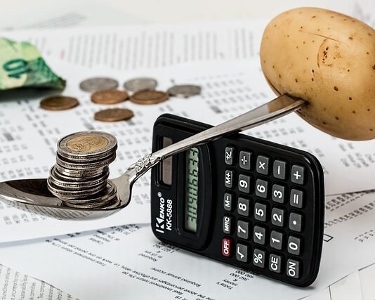 Ile kosztuje miesięczne utrzymanie basenu?