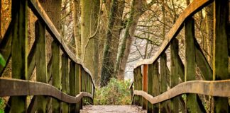 Jak montować balustrady?