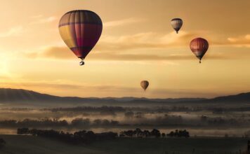 Ile balonów żeby podnieść człowieka? Ile balonów żeby podnieść człowieka?