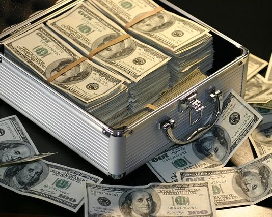 Ile zarabia kierownik w Pepco?